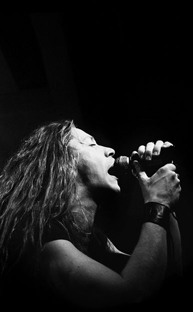 Rockfotografering i Hudiksvall, fotograferat av fotograf Henrik Peltonen